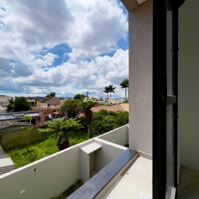 Triplex com 3 quartos e suíte no Cajuru