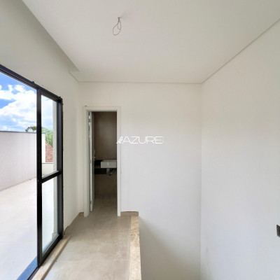 Triplex com 3 quartos e suíte no Cajuru