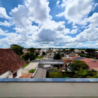 Triplex com 3 quartos e suíte no Cajuru
