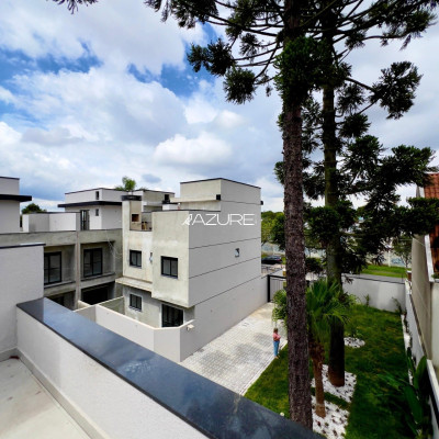 Triplex com 3 quartos e suíte no Cajuru