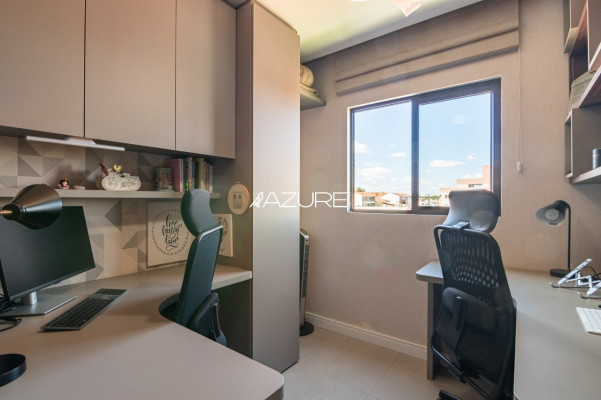 Apartamento porteira fechada, 2q, no Bacacheri