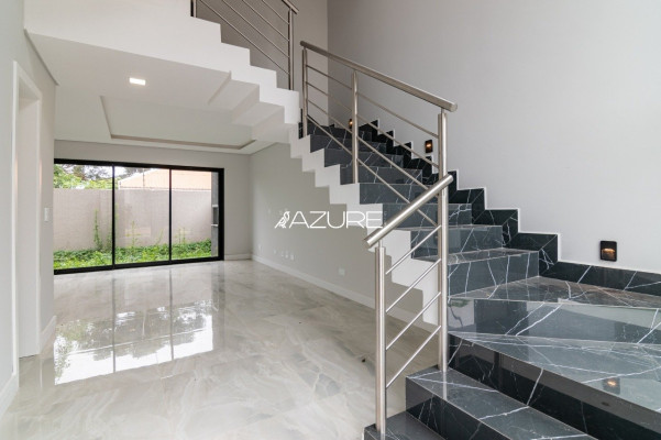 AZURE VENDE Casa 3 Suíte em condomínio Pilarzinho.