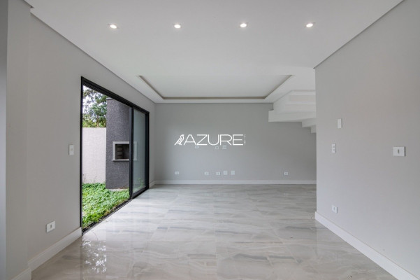 AZURE VENDE Casa 3 Suíte em condomínio Pilarzinho.