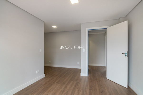 AZURE VENDE Casa 3 Suíte em condomínio Pilarzinho.