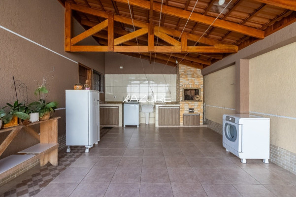 Casa à venda no Novo Mundo