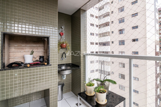 Apartamento no Cabral, com suíte