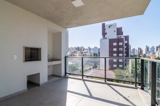 Apartamento com 3 suítes no Ahú