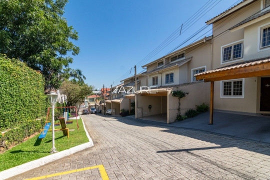 SOBRADO 3 DORMITÓRIOS À VENDA NO PORTÃO