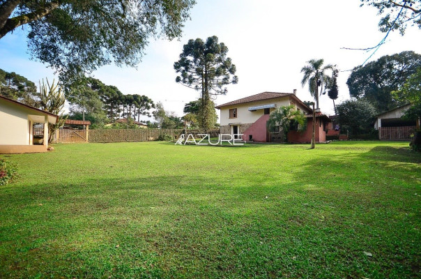 Casa Comercial em Colombo