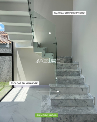 Triplex com 3 quartos em Santa Felicidade