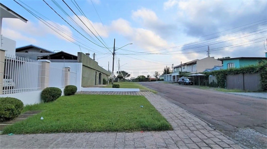 Sobrado Triplex próximo ao Jardim Botânico