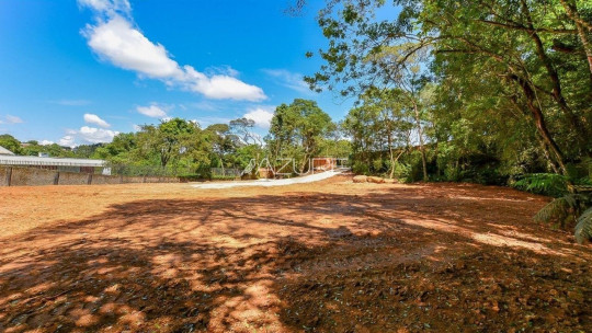 Terreno a venda ao lado do Parque Tanguá