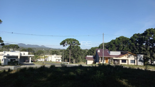 Terreno em condomínio fechado em Piraquara.