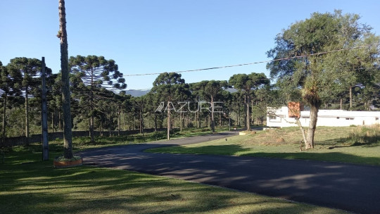 Terreno em condomínio fechado em Piraquara.