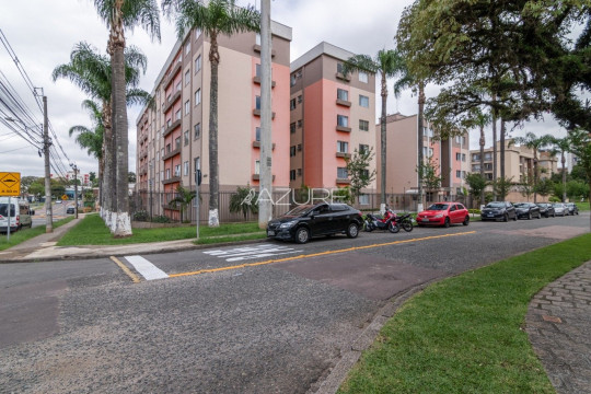 Apartamento 3 dormitórios  e 1 suíte no Água Verde