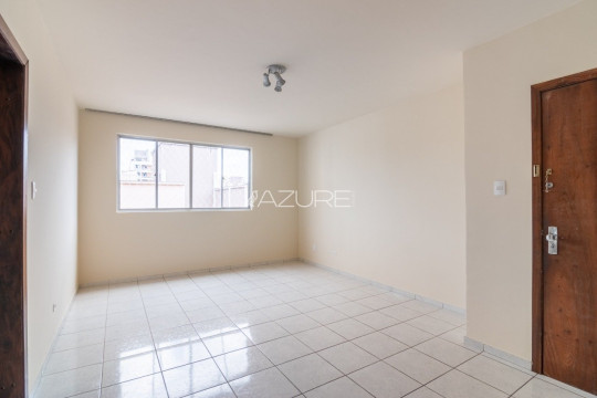 Apartamento 3 dormitórios  e 1 suíte no Água Verde